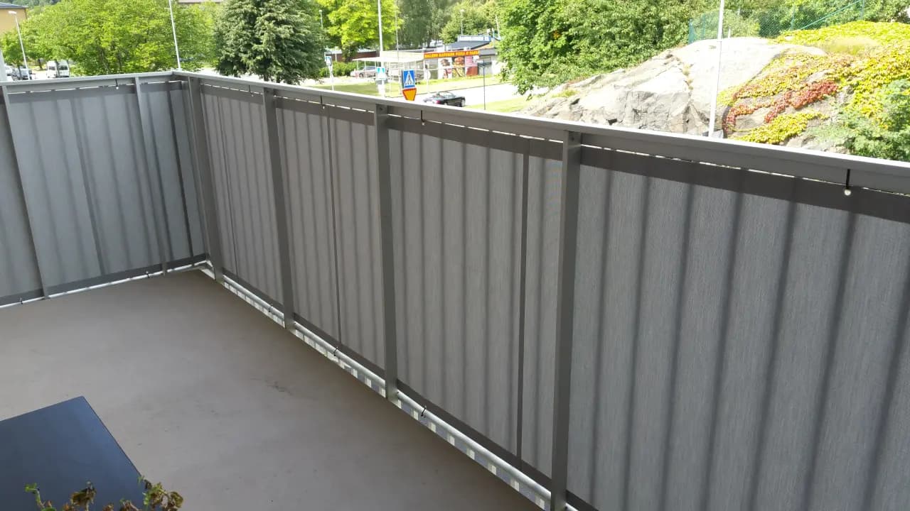 Balkongskydd - bild 2 av 2